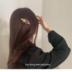 韓国ファッション　2022年新作　 フラワー＆ブラックヘアピン　ヘアアクセサリー -7090 2枚目の画像