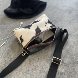秋冬搭配 動物紋迷你肩包（單色） 牛紋生態毛皮 x 生態皮革 外出 Pochette Sacoche 第6張的照片