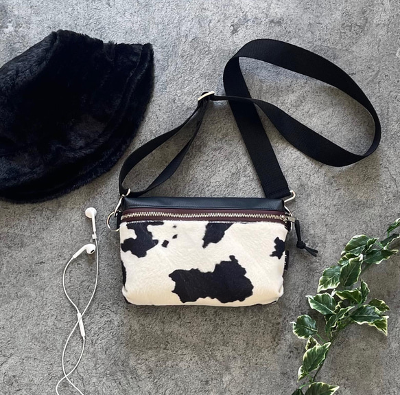 秋冬搭配 動物紋迷你肩包（單色） 牛紋生態毛皮 x 生態皮革 外出 Pochette Sacoche 第1張的照片