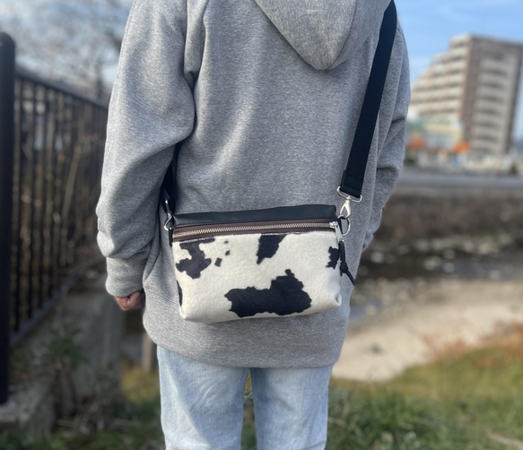 秋冬搭配 動物紋迷你肩包（單色） 牛紋生態毛皮 x 生態皮革 外出 Pochette Sacoche 第7張的照片