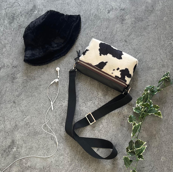 秋冬搭配 動物紋迷你肩包（單色） 牛紋生態毛皮 x 生態皮革 外出 Pochette Sacoche 第5張的照片