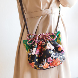★美品・一点物★メアリーフランシス ショルダーバッグ 珊瑚・花モチーフ ブラック ☆美品・一点物☆メアリーフランシス ショルダーバッグ 珊瑚・花