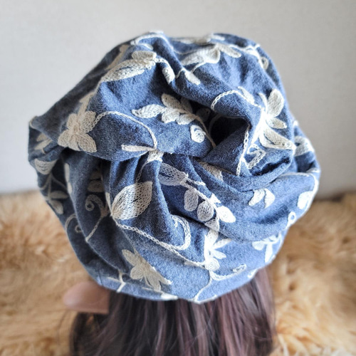 ライトグレー☆刺繍が素敵☆ゆったり大きめサイズ☆ツイスト