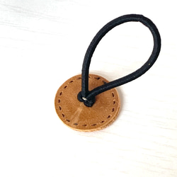 新色♡まんまるかわいいレザーのヘアゴム　　赤／茜色 4枚目の画像