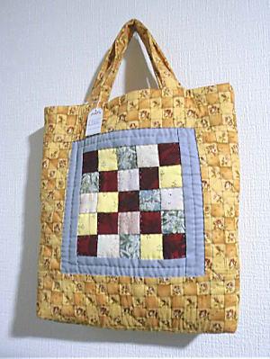 四角繋ぎのキルトバック