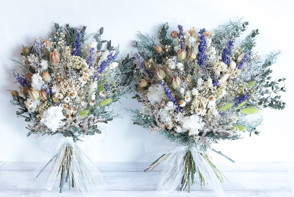 風船ポピーとデルフィニウムのクラッチブーケ(30㎝)&ブートニア～ネイビーリボン～＊プリザーブド&ドライフラワー 風船ポピーとデルフィニウムのクラッチブーケ(30㎝)&ブートニア～ネイビーリボン～＊プリザーブド&ドライフラワー C1679623972(12740円)