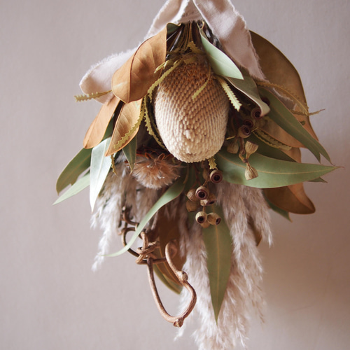 ドライフラワー バンクシアのスワッグ ドライフラワー ユリ 通販