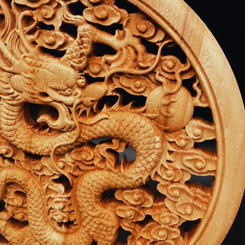 盤竜雲海2 26.5cm（円縁 五爪龍) 参次元彫刻『雅』 透かし彫 楠彫刻