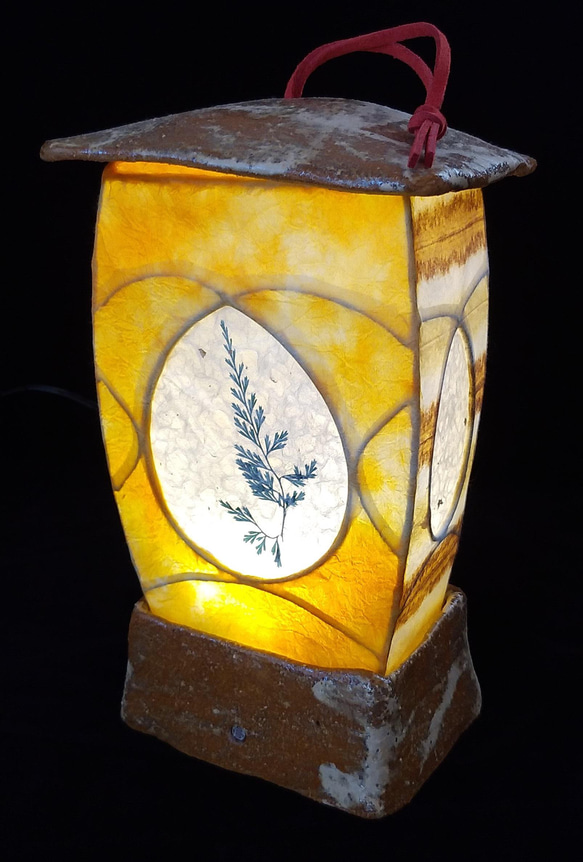 和紙と陶器の灯り・和風ランタン 2枚目の画像