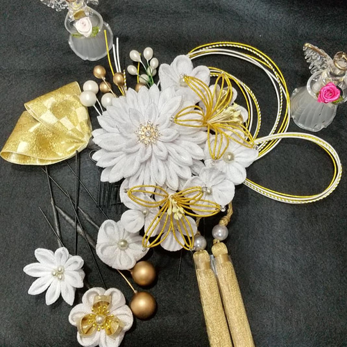 つまみ細工 &水引 成人式、卒業式、入学式髪飾り｢ちりめん｣白、金