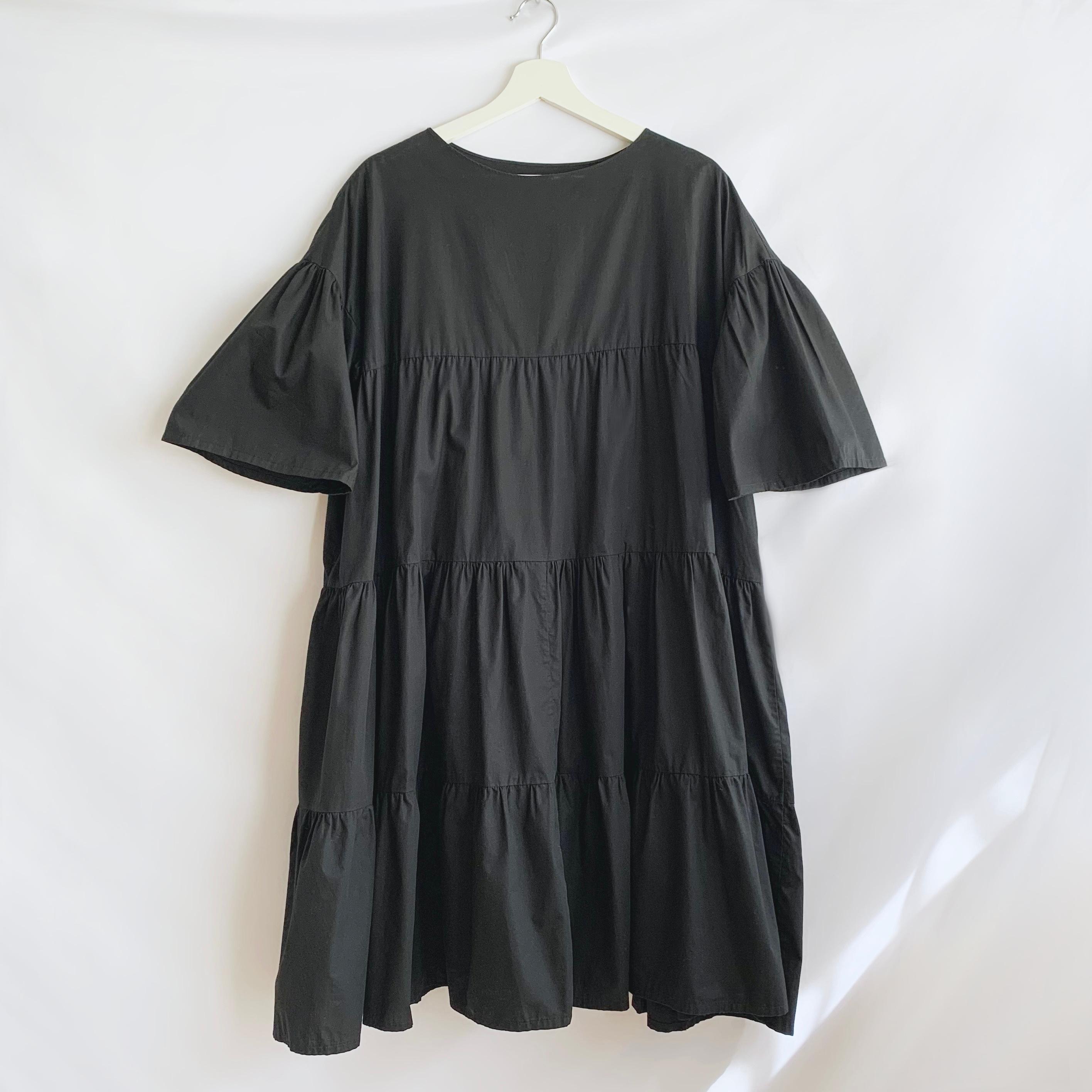 ギャザーティアードドレス　ブラック