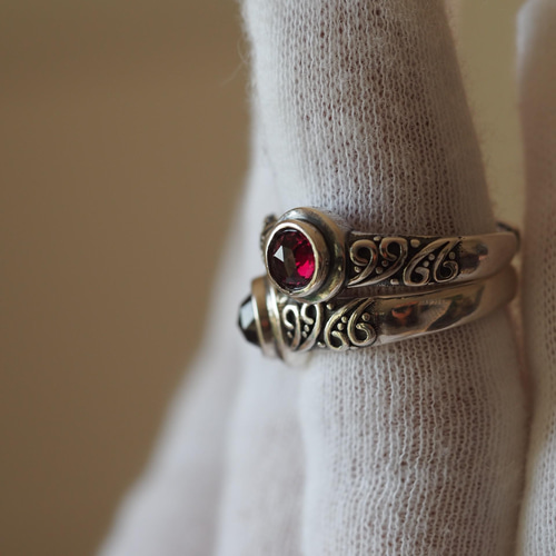 ロードライトガーネット（RC)5/6 S925アンティークラウンドデザイン