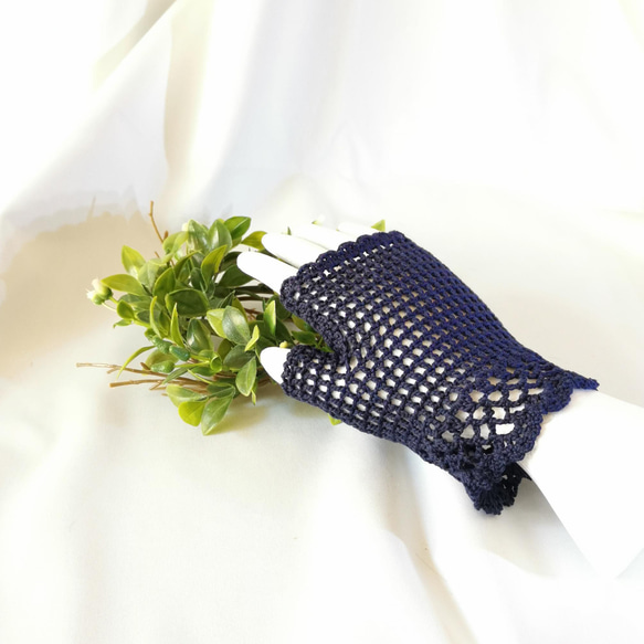 レースの手袋/ショート 紺/ ネイビー フィンガーレスグローブ おしゃれ