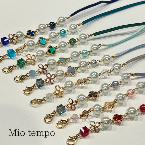 お花の綺麗めマスクチェーン 【メガネチェーン】 1枚目の画像