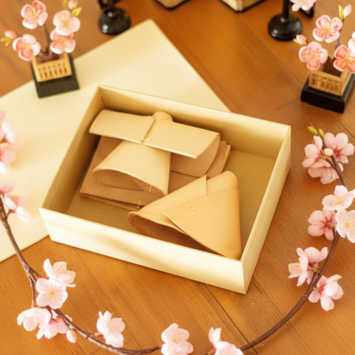 本革ヌメ革 雛人形セット ひな祭り 桃の節句の飾りに レザー小物 本革レザーの雛飾り雛人形セット ひなまつり桃の節句の飾り物 きなり
