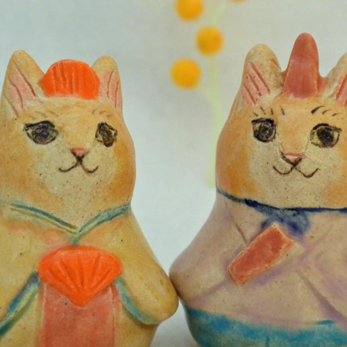 ネコのお雛様 ひな人形 ベージュ猫 カラフルな小さめサイズ