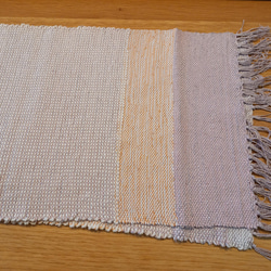 手織り　綿と絹のやさしいマフラー　経糸灰ピンク（短め）　作品2101 11枚目の画像