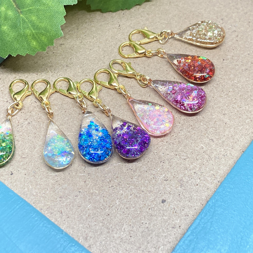 キラキラとアルファベットのマスクチャーム4個セットハンドメイド