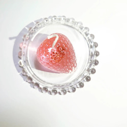 透明スイーツキャンドル「苺」 2枚目の画像