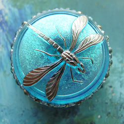 蜻蛉　モスブルーピカソ　チェコガラスボタンのピルケース　小さなジュエリーボックス　一点限り 6枚目の画像
