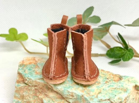 革細工　ミニチュアサイドゴアブーツ　miniature  boots. 2枚目の画像