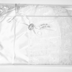 ワインボトルのウェディングドレス（花モチーフと刺繍のチュール）&タキシードセット　 6枚目の画像