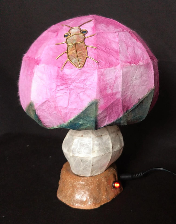 和紙と陶器の灯り・昆虫ときのこ 3枚目の画像