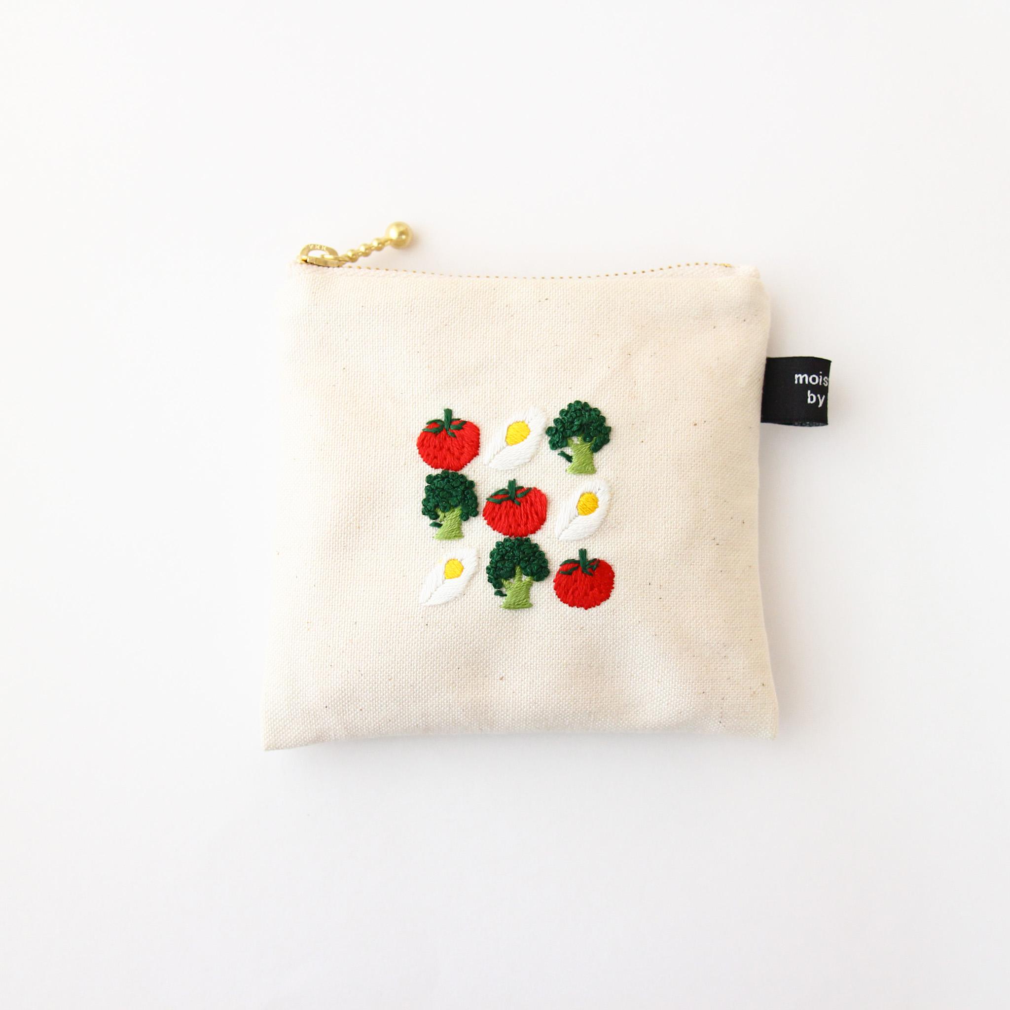 20%OFF！〈10㎝ファスナー〉「私の好きなサラダ」刺繍ポーチ