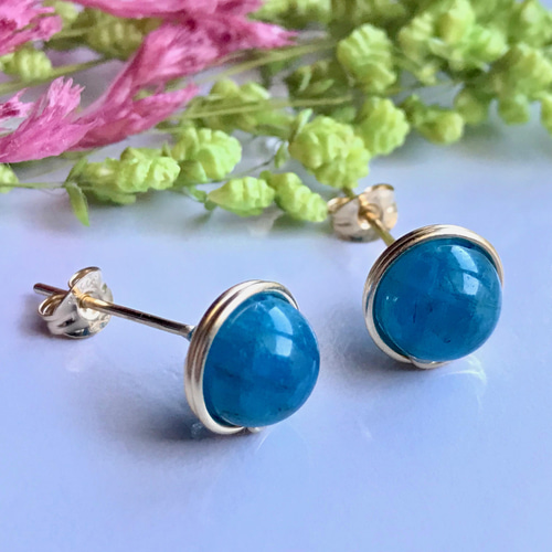 ネオンブルーアパタイト 1粒ピアス 14kgf ピアス（スタッド・一粒  