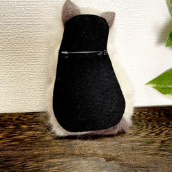 羊毛フェルト バーマン猫 ブローチ 7枚目の画像