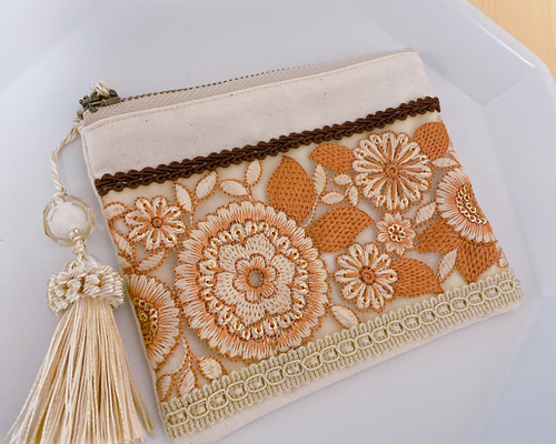 【リュンヌ】インド刺繍リボン・ミニポーチ(S) リュンヌ】インド刺繍リボン・ミニポーチ(S) リュンヌ】インド