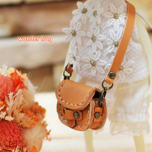 ☆ドール 鞄 ポシェット ベージュ （濃） ☆ピュアニーモ ミディ