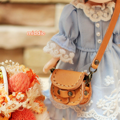 オビツ11 ミニチュア 靴 ブーツ 鞄 バッグ 作家 ハンドメイド ディーラー 楽天市場】【送料無料】レザークラフト ミニチュアブーツ キット 工具