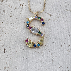 NaNa jewelry キュービックイニシャルのネックレス 1枚目の画像