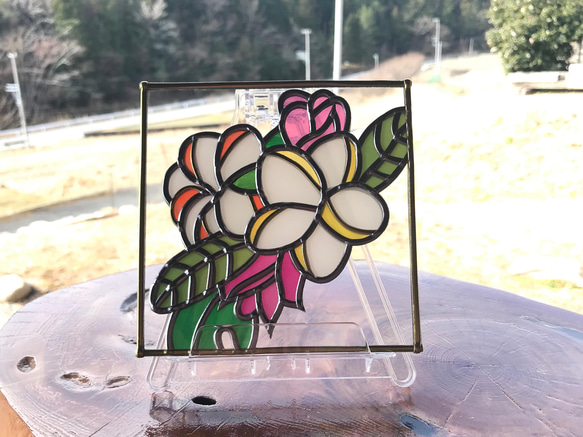 ステンドグラス 花モチーフ ホワイトフレーム シェルアートフレーム ஐ