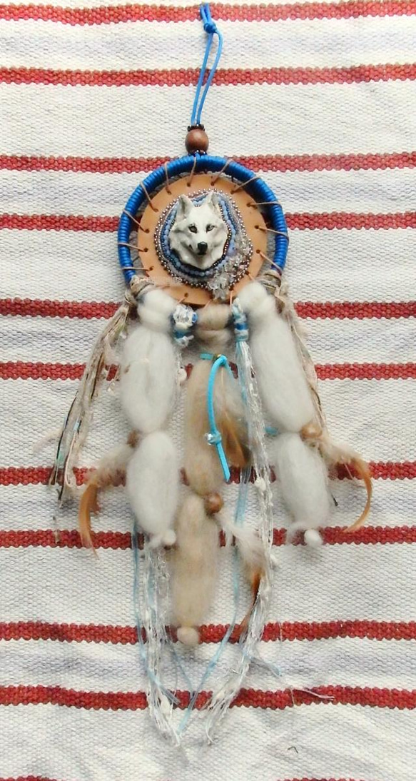 安らかな夢見に誘う ホワイトウルフドリームキャッチャー　　 White Wolf Dreamcatcher 2枚目の画像