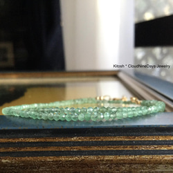 Sale✴︎残1⭐︎天然エメラルドのネックレス  宝石質の天然エメラルドビーズで作った繊細なチョーカー 3枚目の画像