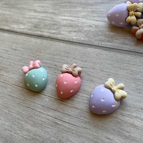 くすみカラーいちごパーツ 3色9個セット その他素材 ribbonmartjapan