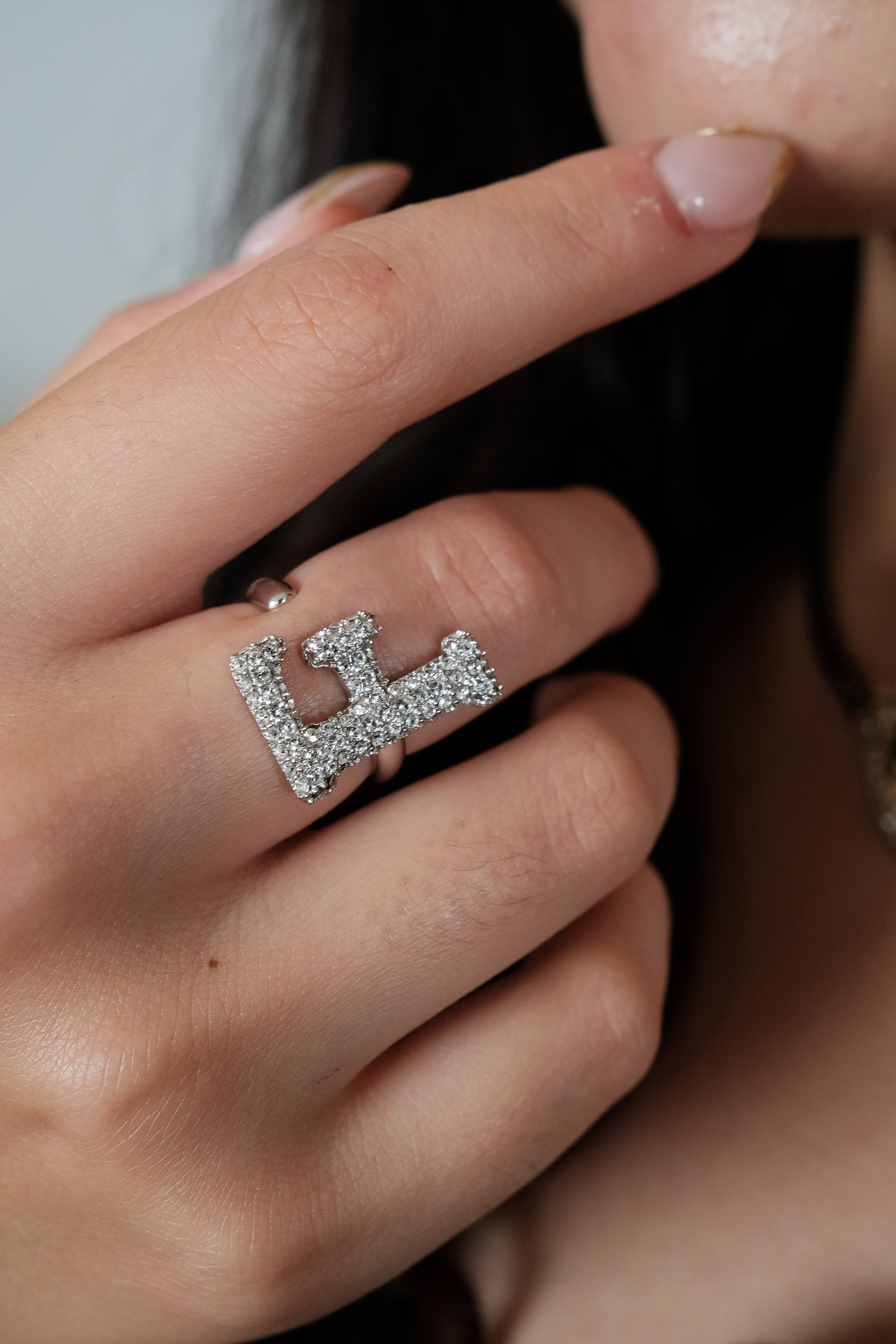 アルファベットリング イニシャル文字リング F スターリングシルバー925 フリーサイズ  ギフトボックス付 プレゼント