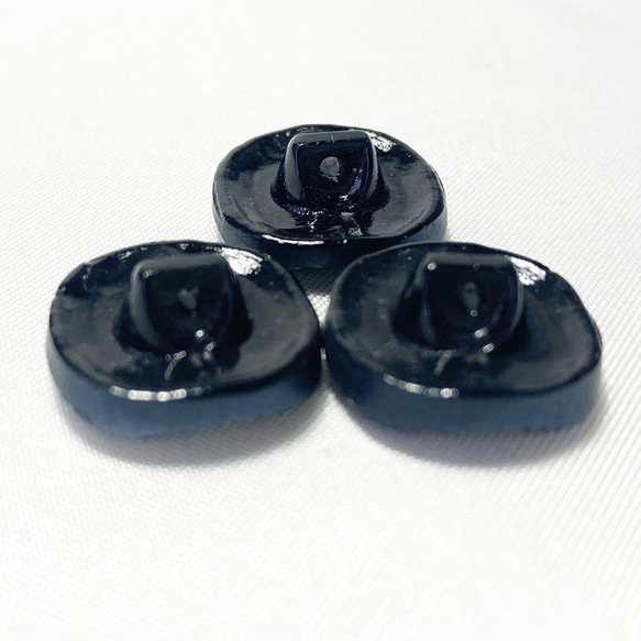 【送料無料】1930s チェコ製 3個 アンティーク ヴィンテージ ブラックガラス ボタン 素材 [EY7066a] 6枚目の画像