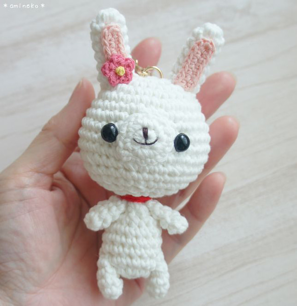 がま口　キーホルダー　手編み　うさぎちゃん Amazon.co.jp: がま口 キーホルダー 手編み 全身うさぎちゃん