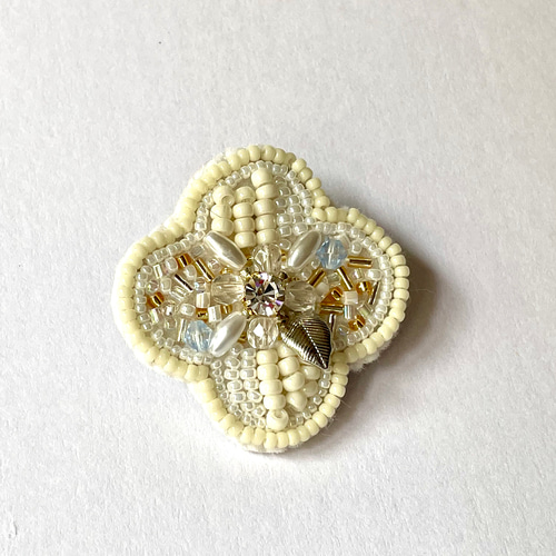 音楽家ビーズ刺繍ブローチ 楽天市場】☆どきどき祭☆ Odekake BROOCH ショッピング HCA14