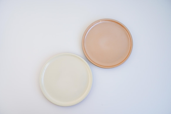 和の伝統工芸【新しい、会津塗】 和洋どちらにも「8.0プレート」「パールシリーズ」 1枚目の画像