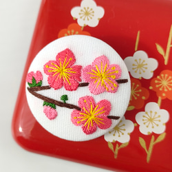 【受注製作】梅の花刺繍ブローチ　春　ピンク　入学式　卒業式　ひな祭り 1枚目の画像