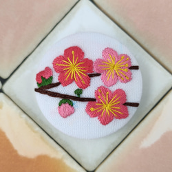【受注製作】梅の花刺繍ブローチ　春　ピンク　入学式　卒業式　ひな祭り 4枚目の画像