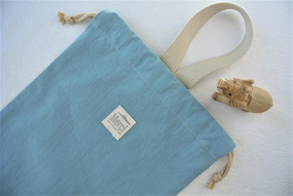 ハーフリネンの上履き用巾着袋（単品）　お着換え袋　渋かっこいい　シンプル　無地スモーキーブルー 2枚目の画像