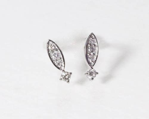 Pt900 プラチナ 0.08ct ワンポイント 天然ダイヤモンド ピアス 上品