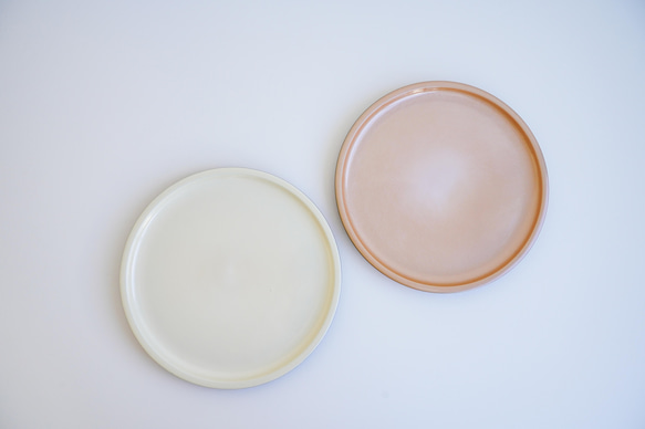 和の伝統工芸【新しい、会津塗】 和洋どちらにも「9.0プレート」「パールシリーズ」 1枚目の画像