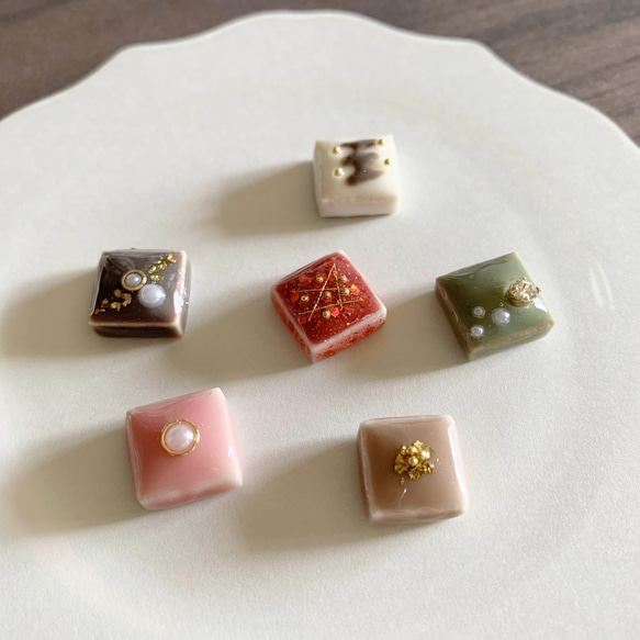 ショコラコレクション　選べる４個セット！　ミニチョコピアス/イヤリング　小さなピアス　バレンタイン　美濃焼きタイル 5枚目の画像