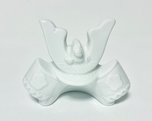 ⭐兜 陶器製 ホワイト置物 大小セット ⭐兜 陶器製 ホワイト置物 大小セット 陶器 兜飾り」の人気商品